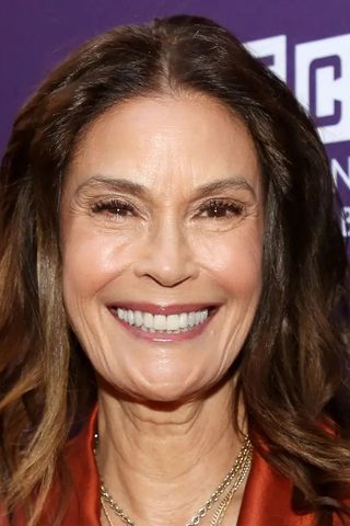 Teri Hatcher, photo 3 of 3