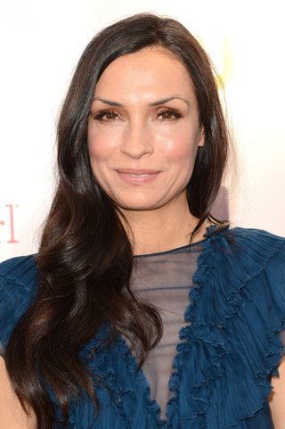 Famke Janssen, photo 2 of 3