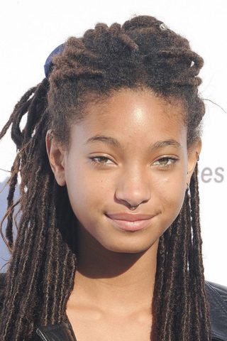 Willow Smith, photo 2 of 3