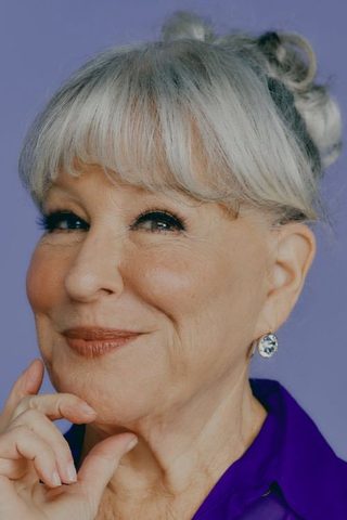 Bette Midler, photo 3 of 3