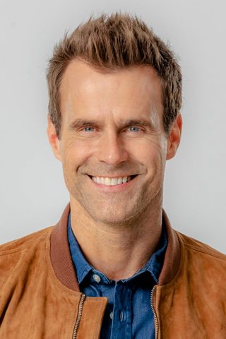 Cameron Mathison, photo 1 of 3