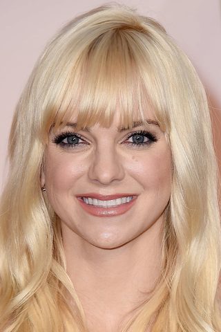 Anna Faris, photo 2 of 3