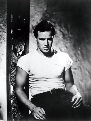 Marlon Brando, photo 1 of 3
