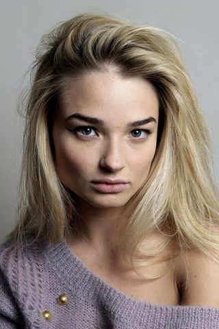 Emma Rigby, photo 1 of 3