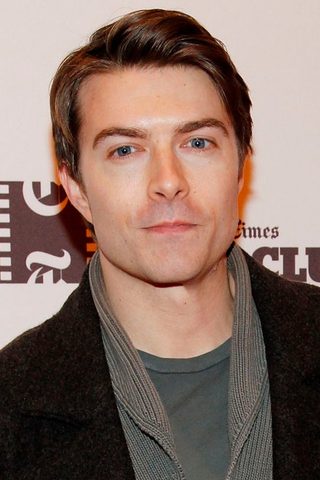Noah Bean, photo 2 of 3