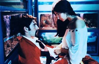 Tutti giù per terra still 3