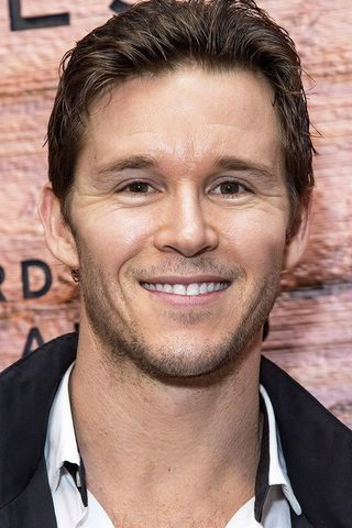 Ryan Kwanten, photo 1 of 3