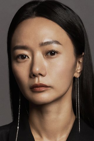 Doona Bae, photo 3 of 3