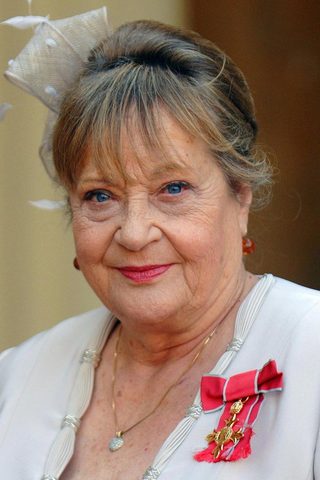 Sylvia Syms, photo 1 of 3