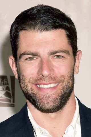 Max Greenfield, photo 3 of 3