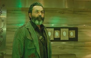 Love Hostel still 2