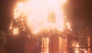 Death in the Sun still 5