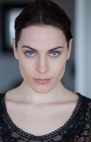 Antje Traue, photo 2 of 3
