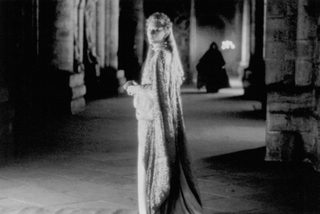 Elizabeth still 5