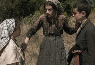 Fatima still 5