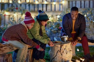 Christmas with a Kiss still 8