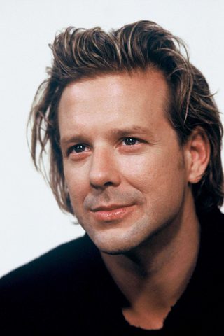 Mickey Rourke, photo 1 of 3