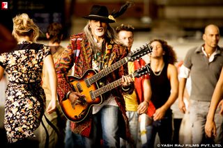 Jhoom Barabar Jhoom still 3