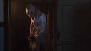 Resident Evil: Welcome to Raccoon City still 2