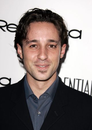 Thomas Ian Nicholas, photo 1 of 3