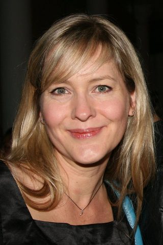 Linda Larkin, photo 3 of 3