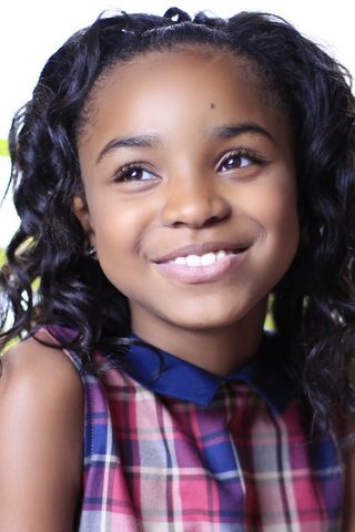 Saniyya Sidney, photo 2 of 3