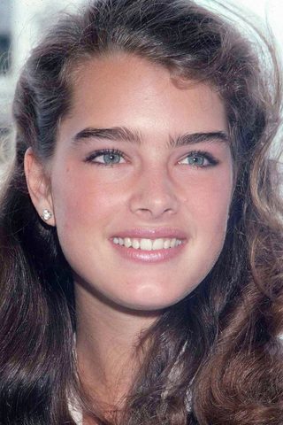 Brooke Shields, photo 1 of 3