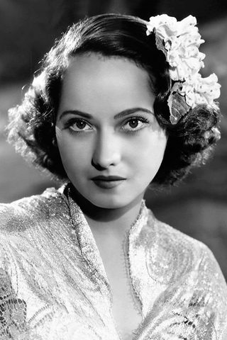 Merle Oberon, photo 3 of 3