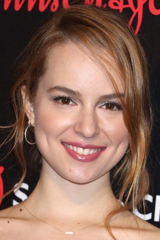 Bridgit Mendler, photo 3 of 3