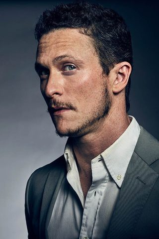 Jonathan Tucker, photo 2 of 3