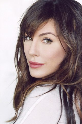 Krista Allen, photo 2 of 3