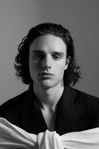 Harry Collett, photo 1 of 3