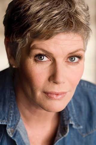 Kelly McGillis, photo 1 of 3