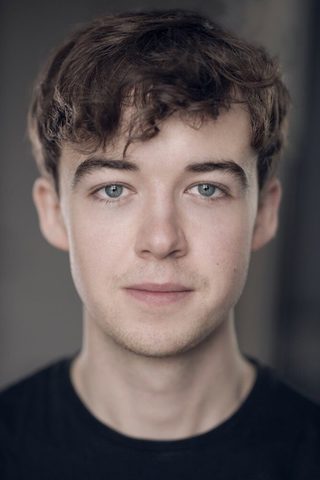 Alex Lawther, photo 1 of 3
