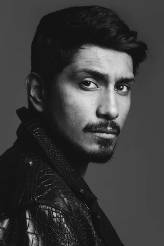 Tenoch Huerta, photo 1 of 3