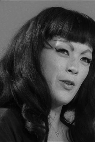 Tura Satana, photo 1 of 3