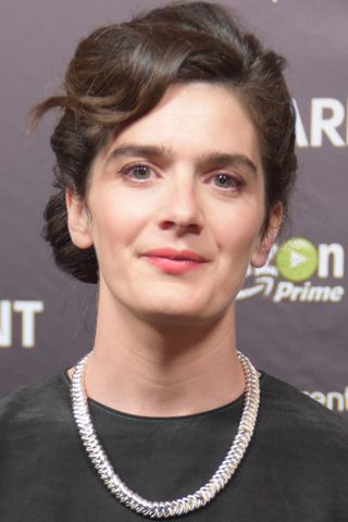 Gaby Hoffmann, photo 2 of 3