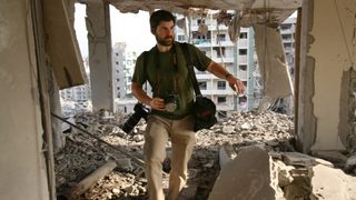 Hondros still 2