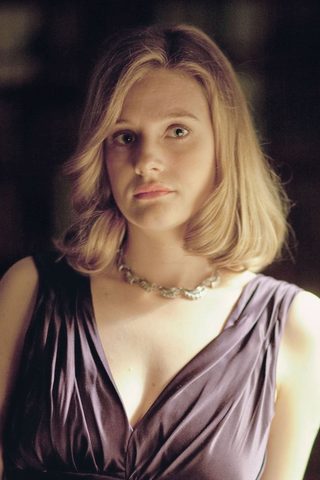 Romola Garai, photo 2 of 3