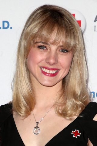 Laura Wiggins, photo 1 of 3