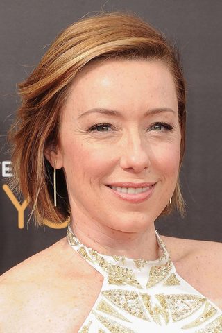 Molly Parker, photo 2 of 3