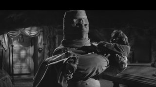 Frankenstein 1970 still 4