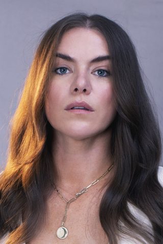 Kaniehtiio Horn, photo 1 of 3