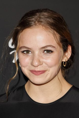 Morgan Saylor, photo 1 of 3