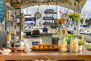 A Beautiful Place to Die: A Martha's Vineyard Mystery still 4