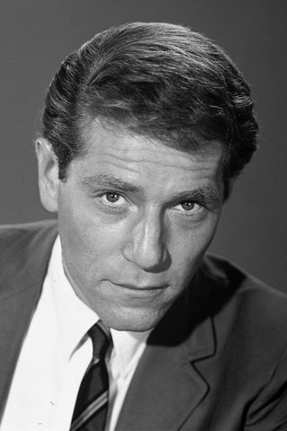 George Segal, photo 1 of 3