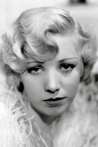 Isabel Jewell, photo 1 of 3
