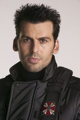 Oded Fehr, photo 1 of 3
