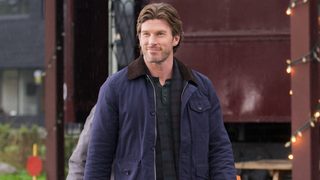A Lot Like Christmas still 4