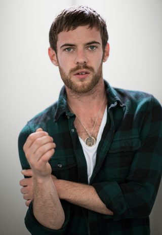 Harry Treadaway, photo 1 of 3